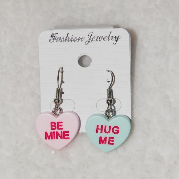💘NEW💘 Valentine Conversation Hearts Earrings Silver Dangle Drop - Picture 1 of 5